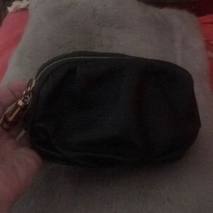 GUCCI AUTHENTIC LEATHER CLUTCH